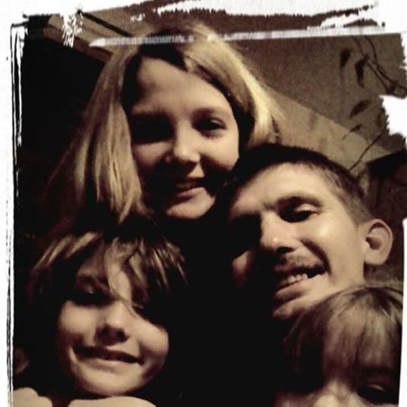 Meet your Posher, Joshua - Picture 1 of 1